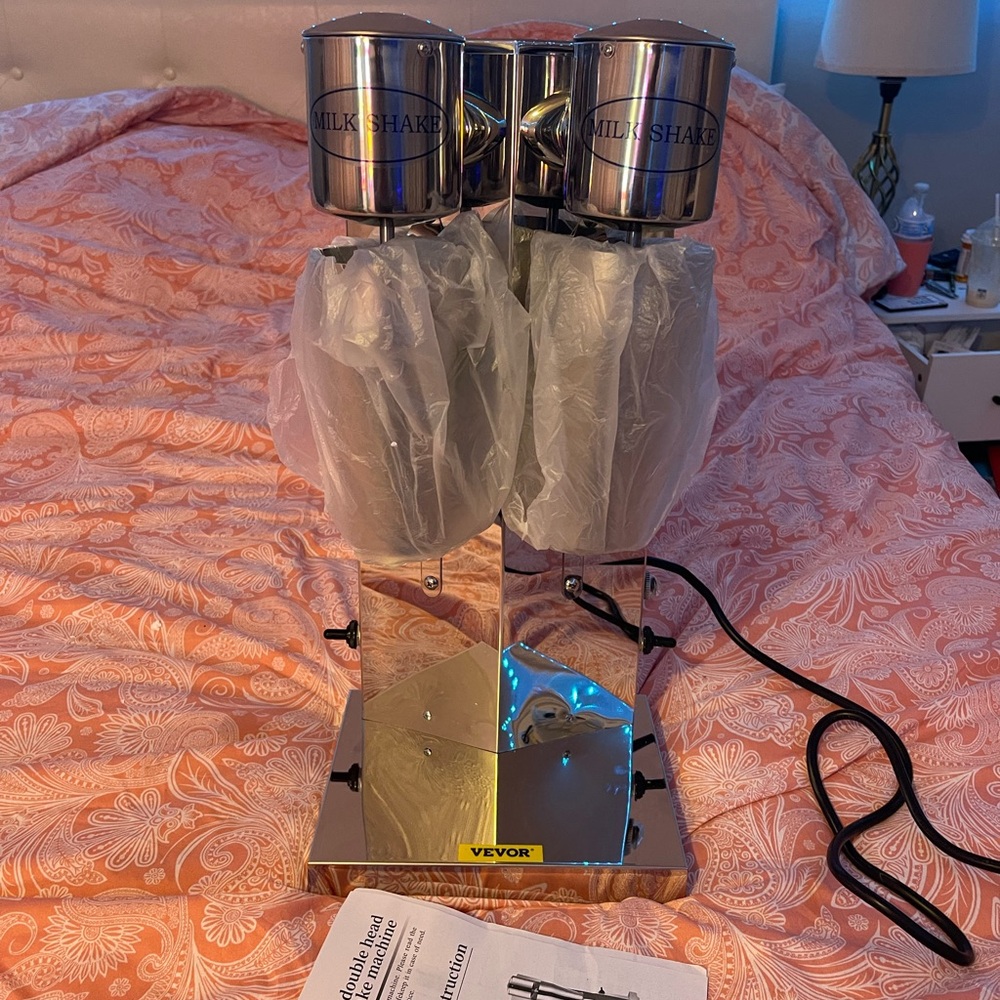 🇺🇸 Milkshake Maker.